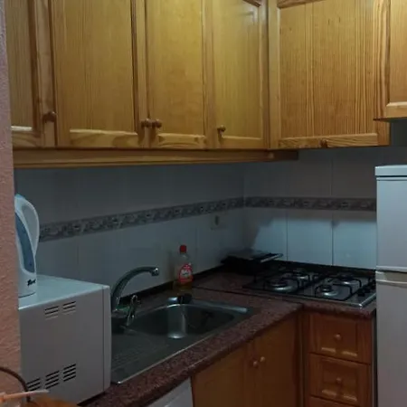 Lägenhet Only 250m From The Locos Torrevieja