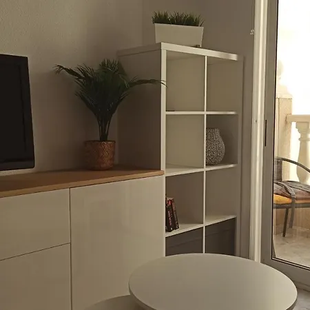 Only 250m From The Locos Torrevieja