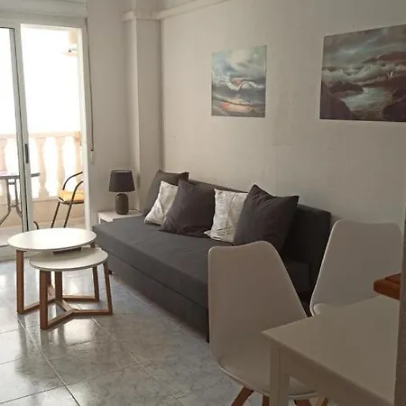 Only 250m From The Locos Apartment *